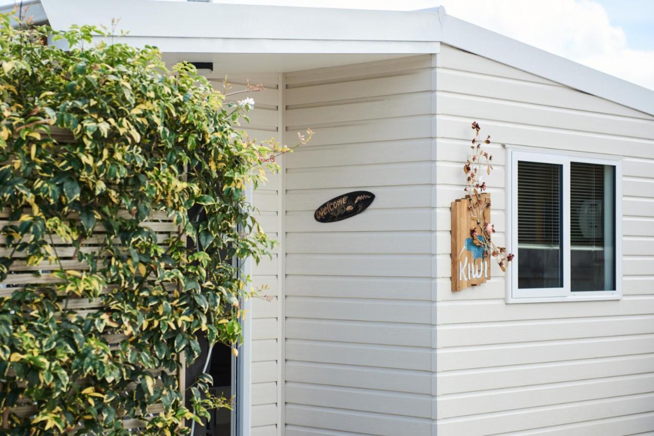 Orewa Kiwi Cabins מראה חיצוני תמונה